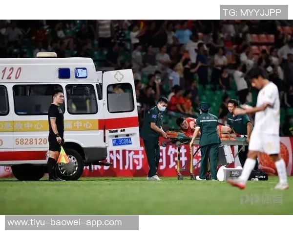 广西平果队员黄威右侧胫腓骨骨皮质断裂预计恢复时间为八个月